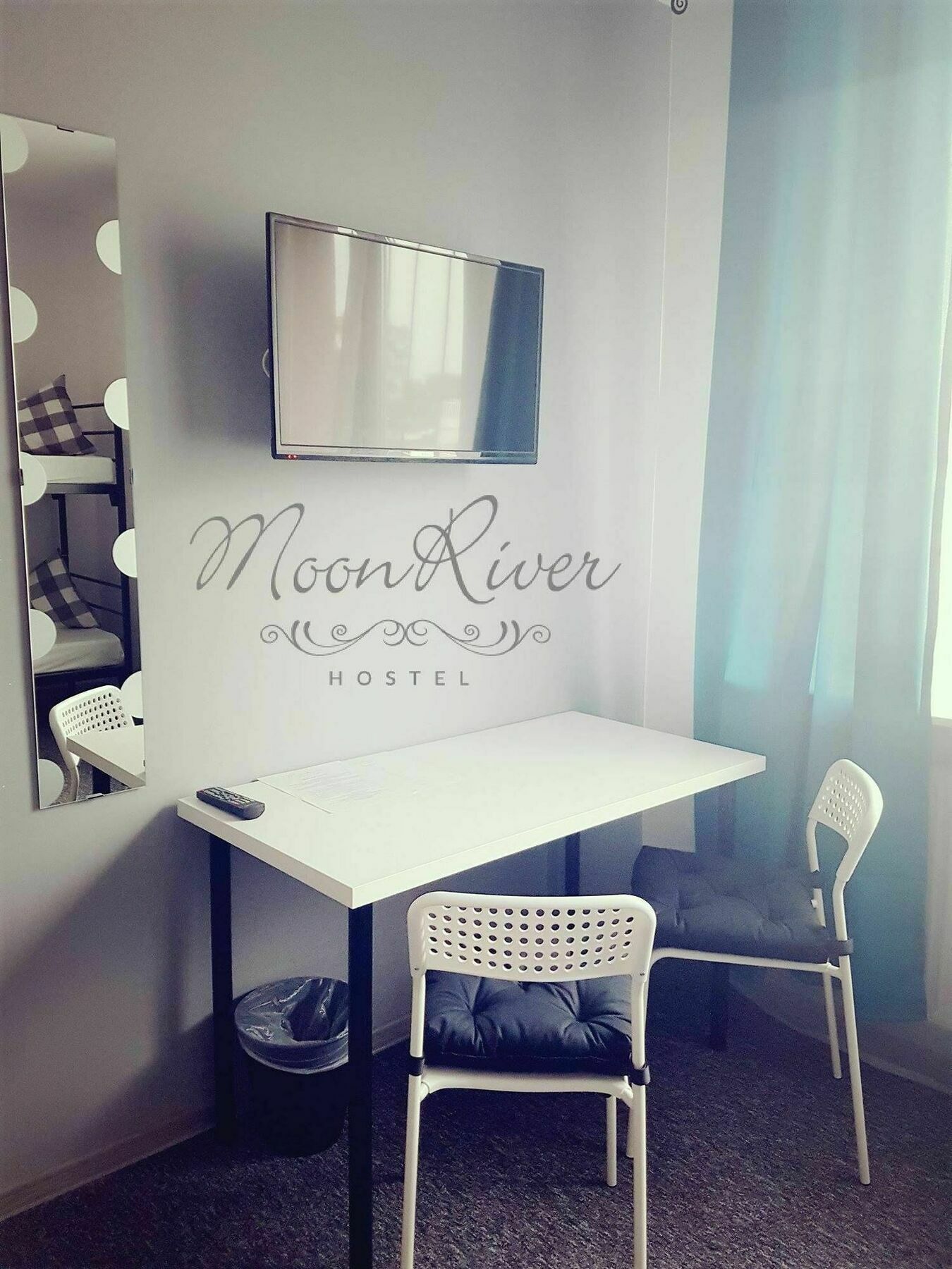 Moonriver Inn Варшава Экстерьер фото